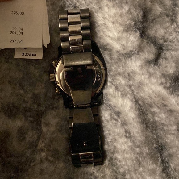 black michael kors watch - Picture 3 of 3